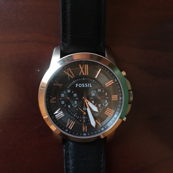 Fossil Rose Gold Mens Watch - Picture 2 of 4